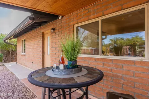 Exterior - 2646 E Sierra St, Phoenix, AZ 85028 photo 10 of 15