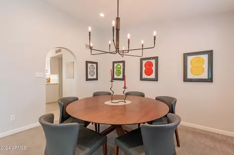 Dining - 2646 E Sierra St, Phoenix, AZ 85028 photo 2 of 4