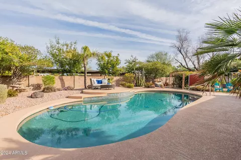 Exterior - 2646 E Sierra St, Phoenix, AZ 85028 photo 3 of 15