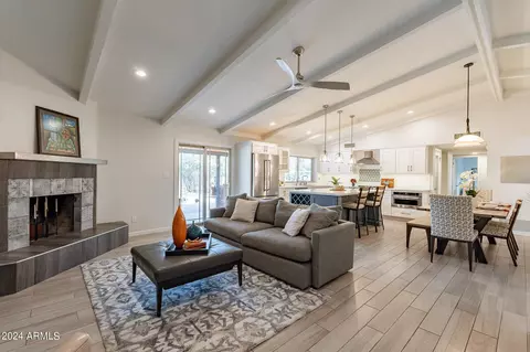 Living - 2646 E Sierra St, Phoenix, AZ 85028 photo 5 of 5