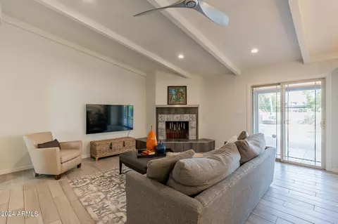 Living - 2646 E Sierra St, Phoenix, AZ 85028 photo 3 of 5