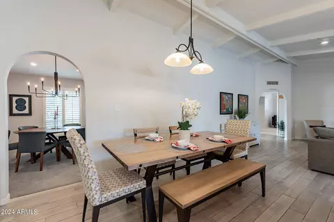 Dining - 2646 E Sierra St, Phoenix, AZ 85028 photo 1 of 4