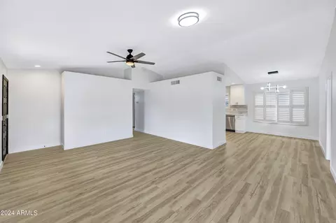 1018 E Wahalla Ln, Phoenix, AZ 85024 photo 6
