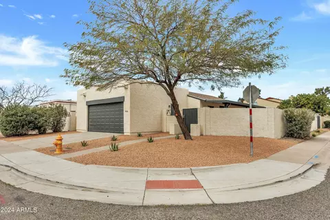 1018 E Wahalla Ln, Phoenix, AZ 85024 photo 2
