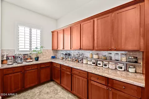 Kitchen - 3728 E Mia Ln, Gilbert, AZ 85298 photo 7 of 7