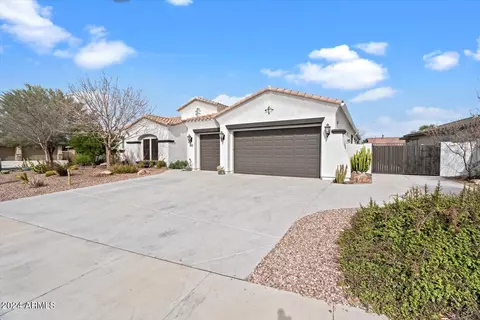 Exterior - 3728 E Mia Ln, Gilbert, AZ 85298 photo 2 of 32
