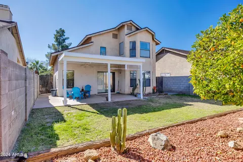 Exterior - 802 E Sack Dr, Phoenix, AZ 85024 photo 6 of 12