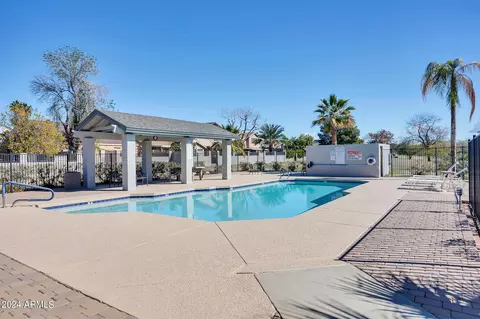 Exterior - 802 E Sack Dr, Phoenix, AZ 85024 photo 10 of 12