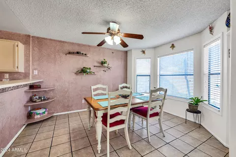 Dining - 802 E Sack Dr, Phoenix, AZ 85024 photo 1 of 3