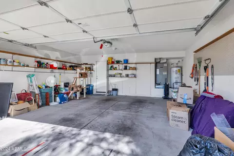 Exterior - 802 E Sack Dr, Phoenix, AZ 85024 photo 9 of 12