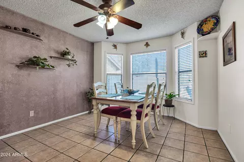 Dining - 802 E Sack Dr, Phoenix, AZ 85024 photo 2 of 3