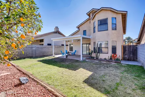 Exterior - 802 E Sack Dr, Phoenix, AZ 85024 photo 8 of 12