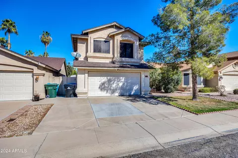 Exterior - 802 E Sack Dr, Phoenix, AZ 85024 photo 2 of 12