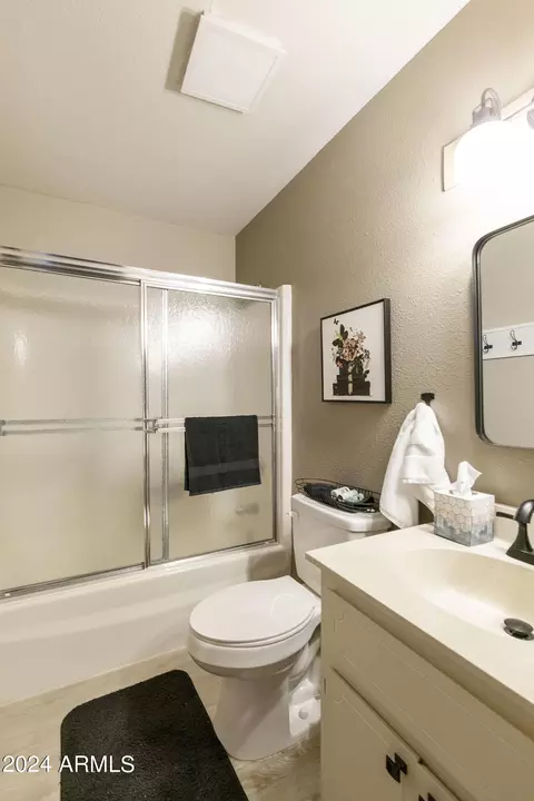 Bath - 7717 E Park View Dr, Mesa, AZ 85208 photo 4 of 4