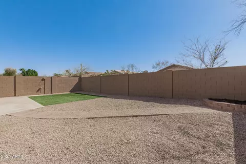 Exterior - 1287 W 17th Ave, Apache Junction, AZ 85120 photo 10 of 11