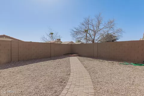 Exterior - 1287 W 17th Ave, Apache Junction, AZ 85120 photo 9 of 11
