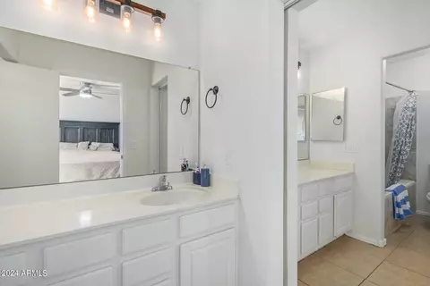 Bath - 1287 W 17th Ave, Apache Junction, AZ 85120 photo 2 of 3