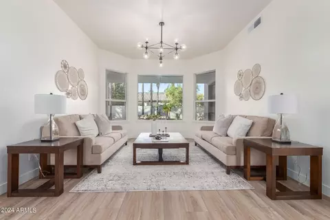 2732 E Hillery Dr, Phoenix, AZ 85032 photo 3
