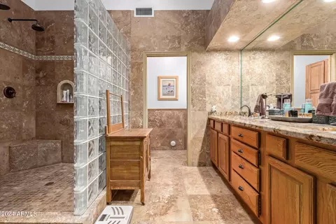 Bath - 2306 E Nora St, Mesa, AZ 85213 photo 2 of 6