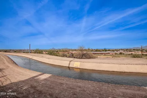 Exterior - 2306 E Nora St, Mesa, AZ 85213 photo 15 of 20