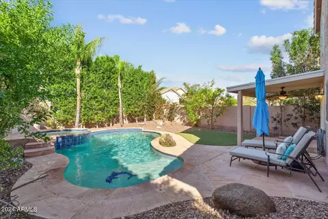 Exterior - 4114 E Mountain Vista Dr, Phoenix, AZ 85048 photo 2 of 7