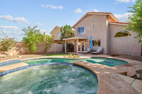 Exterior - 4114 E Mountain Vista Dr, Phoenix, AZ 85048 photo 4 of 7
