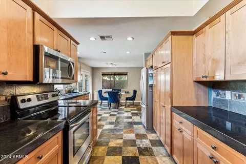 Kitchen - 4114 E Mountain Vista Dr, Phoenix, AZ 85048 photo 2 of 4