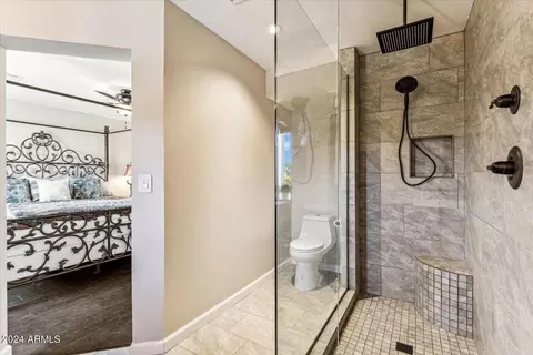 Bath - 4114 E Mountain Vista Dr, Phoenix, AZ 85048 photo 3 of 4