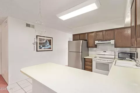 Kitchen - 2934 E Willow Ave, Phoenix, AZ 85032 photo 2 of 2