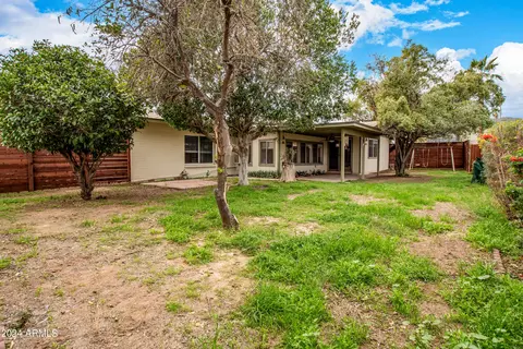 Exterior - 2934 E Willow Ave, Phoenix, AZ 85032 photo 11 of 14