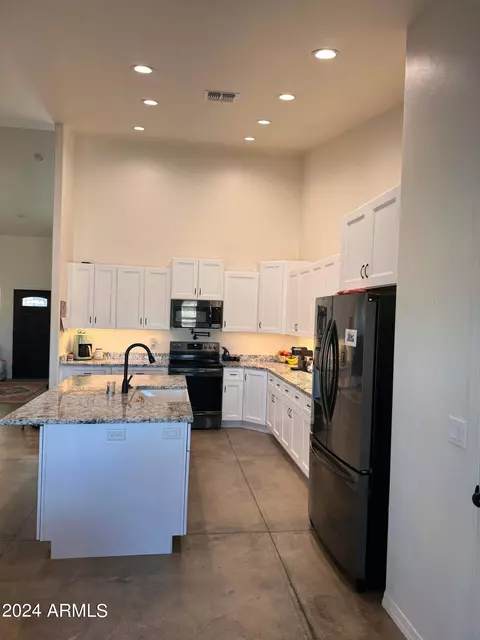 1410 E Diamondback Dr, Benson, AZ 85602 photo 15