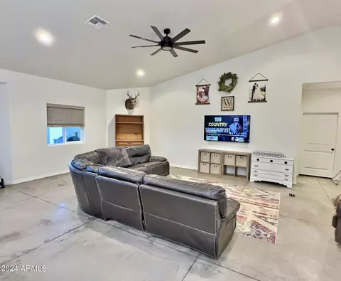 1410 E Diamondback Dr, Benson, AZ 85602 photo 12