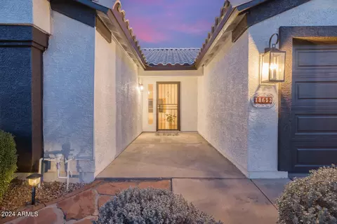 18653 N 33rd Pl, Phoenix, AZ 85050 photo 2