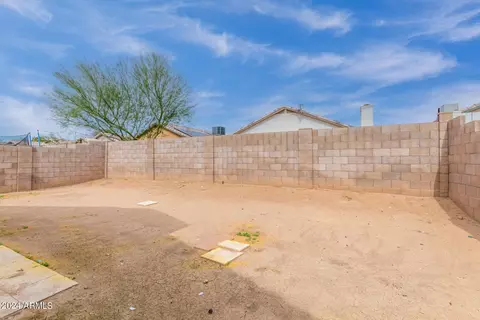 Exterior - 8318 W Baxter Dr, Phoenix, AZ 85037 photo 7 of 8