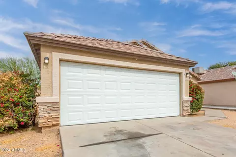 Exterior - 8318 W Baxter Dr, Phoenix, AZ 85037 photo 4 of 8