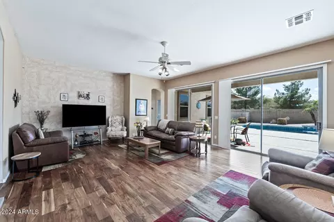 841 E Toledo St, Gilbert, AZ 85295 photo 5