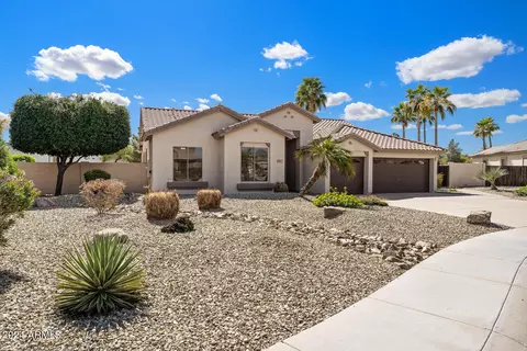 841 E Toledo St, Gilbert, AZ 85295 photo 2