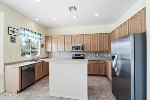 841 E Toledo St, Gilbert, AZ 85295 photo 10