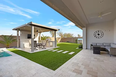 Exterior - 2058 E Blackhawk Ct, Gilbert, AZ 85298 photo 11 of 15