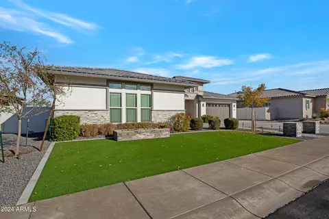 Exterior - 2058 E Blackhawk Ct, Gilbert, AZ 85298 photo 8 of 15