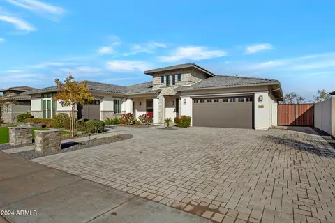 Exterior - 2058 E Blackhawk Ct, Gilbert, AZ 85298 photo 5 of 15