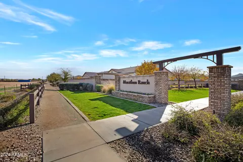 Exterior - 2058 E Blackhawk Ct, Gilbert, AZ 85298 photo 1 of 15