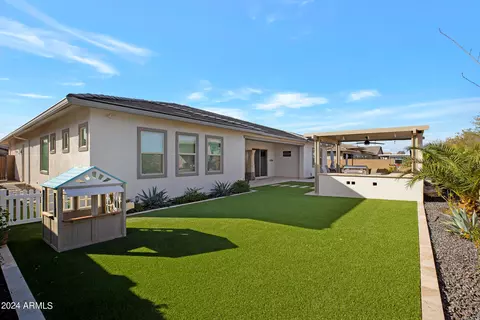 Exterior - 2058 E Blackhawk Ct, Gilbert, AZ 85298 photo 15 of 15