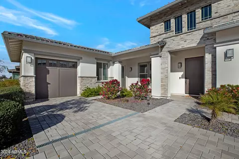 Exterior - 2058 E Blackhawk Ct, Gilbert, AZ 85298 photo 4 of 15