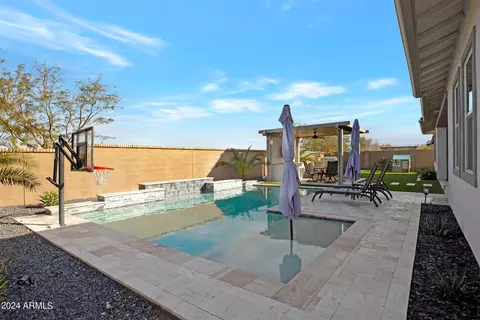 Exterior - 2058 E Blackhawk Ct, Gilbert, AZ 85298 photo 10 of 15