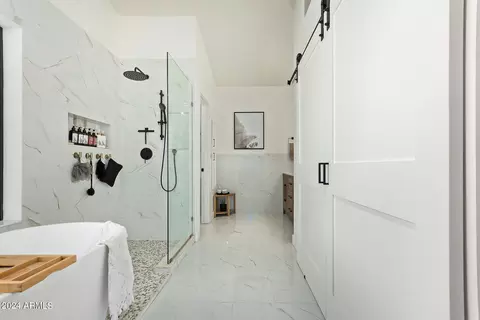 Bath - 710 E Saratoga St, Gilbert, AZ 85296 photo 2 of 5