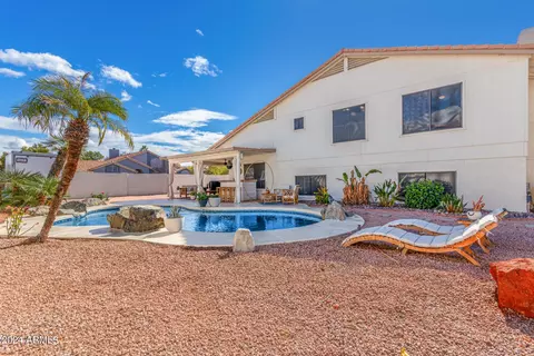 Exterior - 710 E Saratoga St, Gilbert, AZ 85296 photo 2 of 13