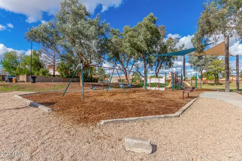 View/Area - 710 E Saratoga St, Gilbert, AZ 85296 photo 2 of 3