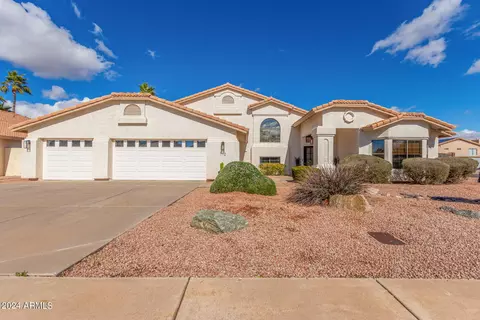 710 E Saratoga St, Gilbert, AZ 85296
