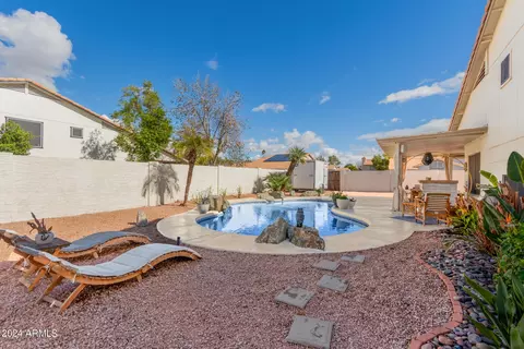 Exterior - 710 E Saratoga St, Gilbert, AZ 85296 photo 10 of 13